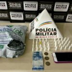 Após denúncia, militares apreendem drogas no Bairro Santa Cruz