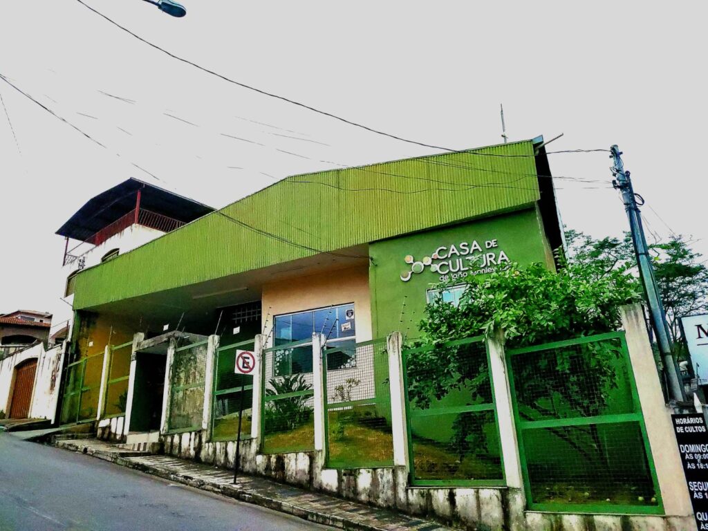 Fachada da sede da Casa de Cultura de João Monlevade