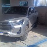 Hilux furtada em João Monlevade é localizada pela PM em imóvel abandonado em Contagem