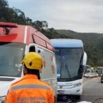 Motociclista morre após colisão com ônibus na BR-381