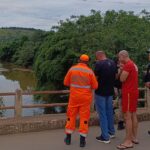 Populares relatam corpo em rio e mobilizam bombeiros em Rio Piracicaba