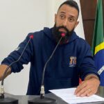 Presidente do Sindmon-Metal celebra conquista da jornada 12×4-4 na Tribuna da Câmara