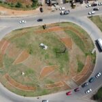 Retirada de postes de iluminação marca avanço das obras da Nova 381 no trevo do Cruzeiro Celeste