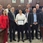 Empresa especializada em troféus e medalhas recebe homenagem em João Monlevade
