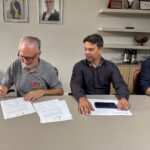 Dr. Laércio assina ordem de serviço para construção de quadra no Jacuí